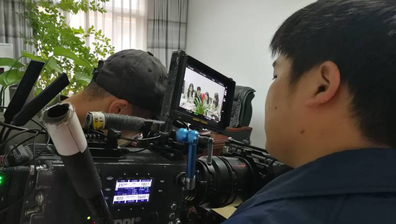 用镜头讲好产品故事！新龙县产品视频拍摄公司让冰冷商品拥有温度与灵魂